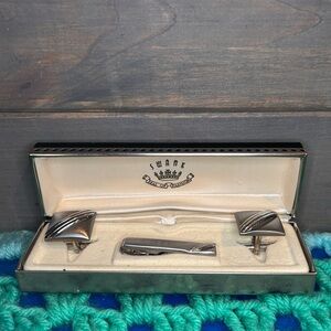 3/$10 Vintage SWANK Cufflinks and Tie Bar Set